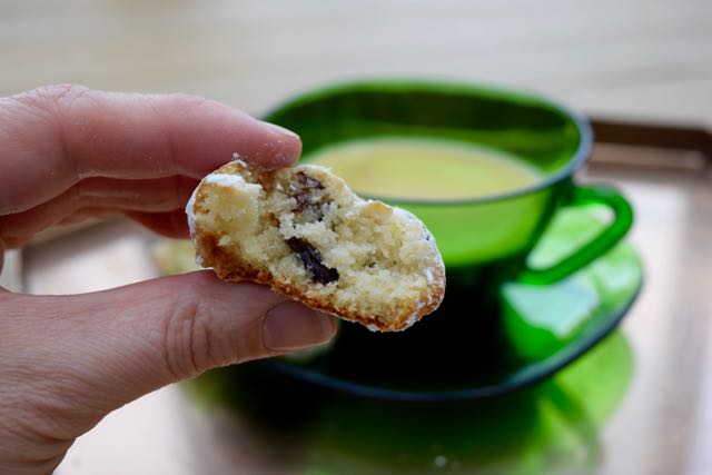 Sour-cherry-amaretti-recipe-lucyloves-foodblog