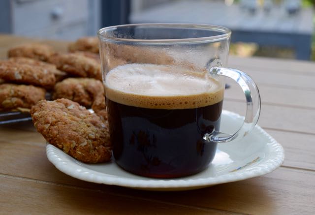 Anzac-biscuits-recipe-lucyloves-foodblog