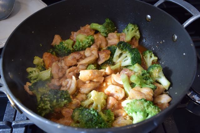 Sesame-chicken-broccoli-recipe-lucyloves-foodblog