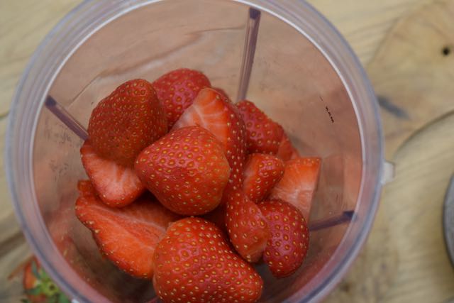 Strawberry-Buttermilk-panna-cotta-recipe-lucyloves-foodblog