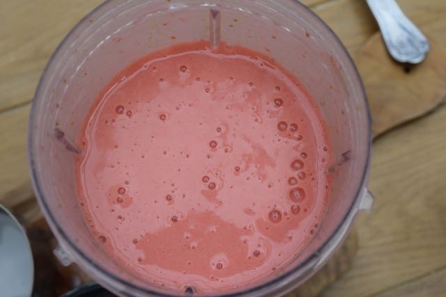 Strawberry-buttermilk-anna-cotta-recipe-lucyloves-foodblog