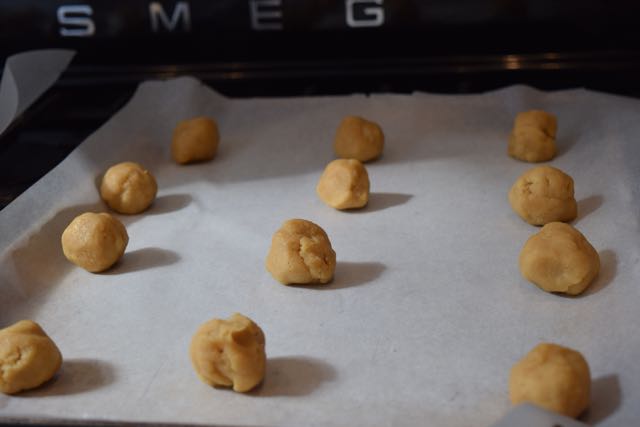 Sea-salt-peanut-butter-biscuits-lucyloves-foodblog
