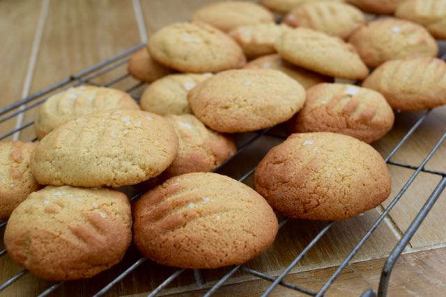 Sea-salt-Peanut-butter-biscuits-recipe-lucyloves-foodblog