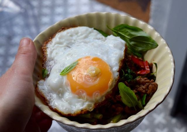 Quick-Thai-Beef-basil-lucyloves-foodblog
