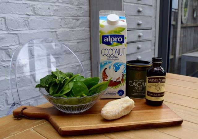 Mint-Chic-Chip-smoothie-recipe-lucyloves-foodblog