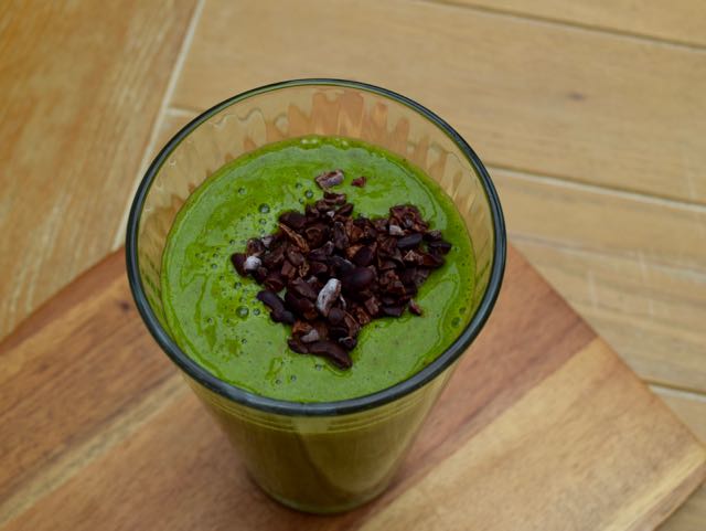 Green-Mint-Choc-Chip-smoothie-recipe-lucyloves-foodblog