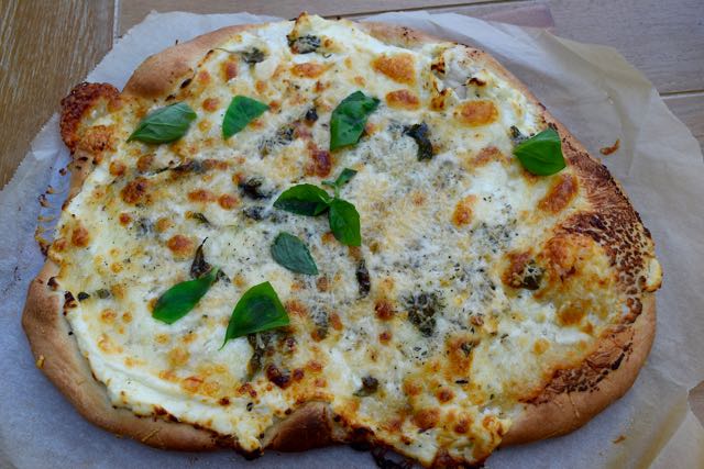 No-knead-white-pizza-recipe-lucyloves-foodblog