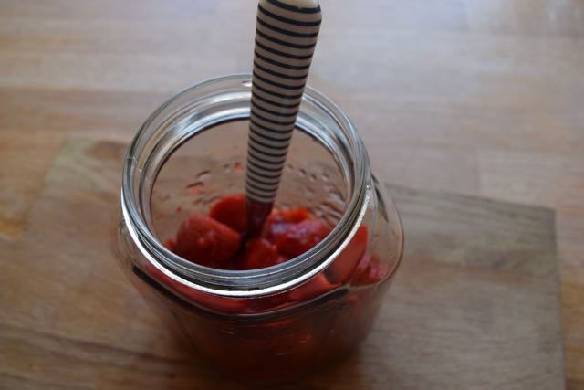 Homemade-strawberry-gin-recipe-lucyloves-foodblog