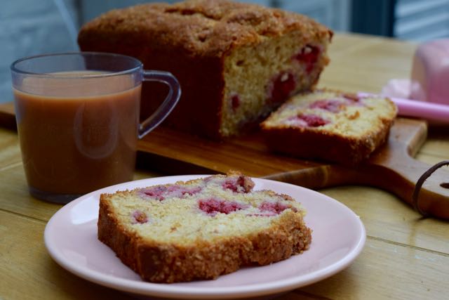 Raspberry-breakfast-loaf-recipe-lucyloves-foodblog