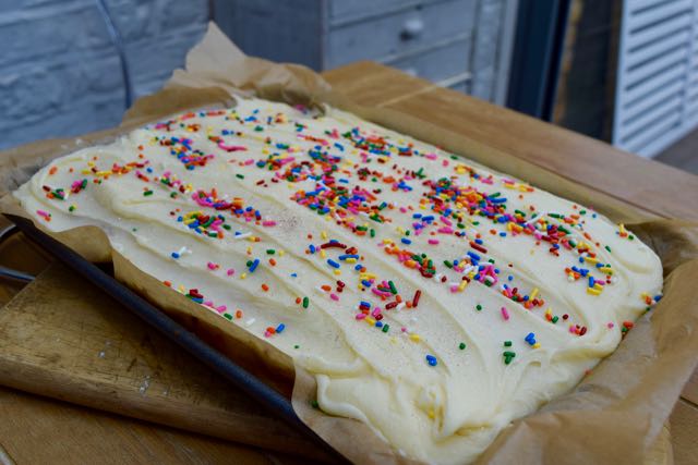 One-bowl-sprinkle-cake-recipe-lucyloves-foodblog