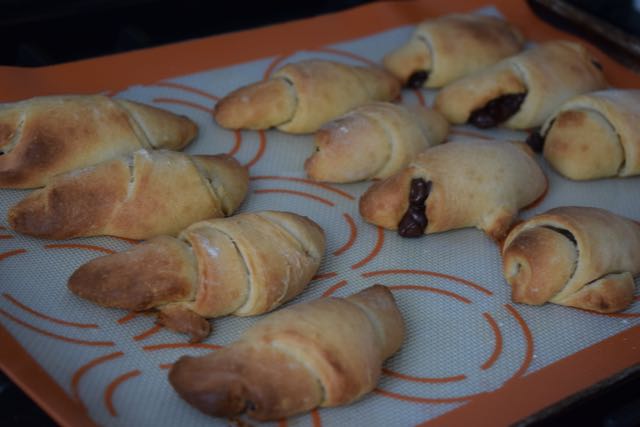 Chocolate-Chip-rolls-recipe-lucyloves-foodblog