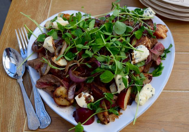 Steak-roasted-peach-summer-salad-recipe-lucyloves-foodblog