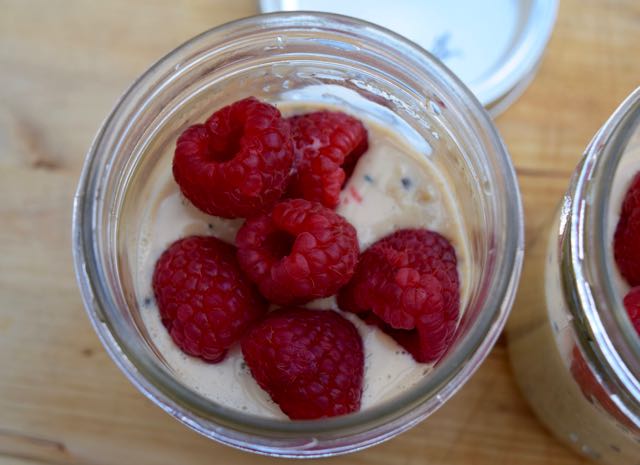 Peanut-butter-raspberry-fridge-porridge-recipe-lucyloves-foodblog