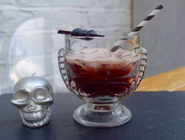 Black-Magic-Cocktail-recipe-lucyloves-foodblog