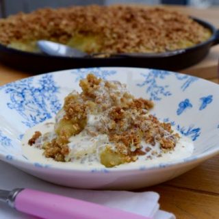 Grilled-caramel-apple-crumble-recipe-lucyloves-foodblog