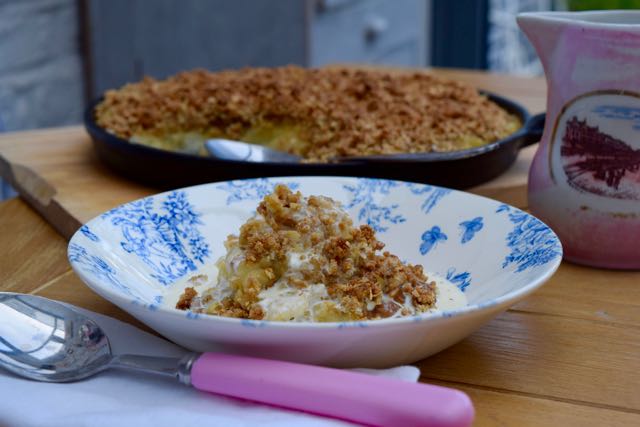 Grilled-caramel-apple-crumble-recipe-lucyloves-foodblog