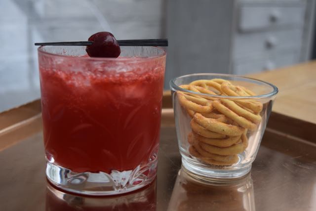 Cherry-bourbon-fizz-recipe-lucyloves-foodblog