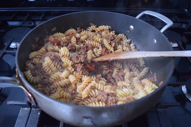 Ragu-fusilli-pasta-recipe-lucyloves-foodblog