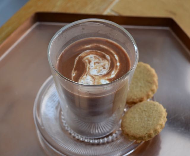 Rum-caramel-hot-chocolate-recipe-lucyloves-foodblog