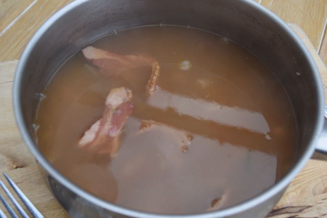 White-bean-bacon-truffle-soup-recipe-lucyloves-foodblog
