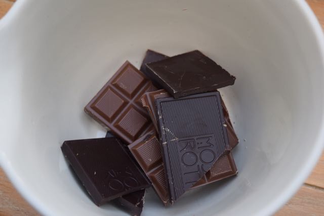 Chocolate-almonds-cherries-sea-salt-recipe-lucyloves-foodblog
