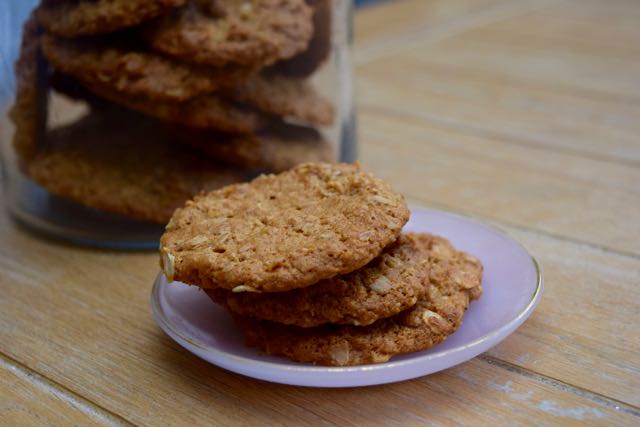 Ginger-oat-crunchies-lucyloves-foodblog