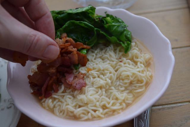 Egg-bacon-ramen-noodles-recipe-lucyloves-foodblog