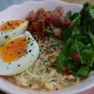Egg-bacon-ramen-noodles-recipe-lucyloves-food-blog