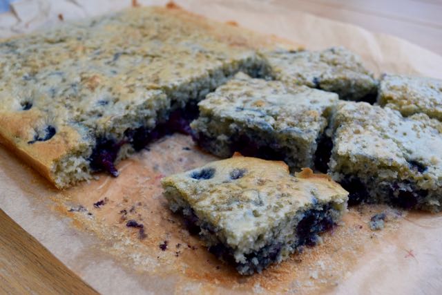 Blueberry-muffin-tray-baker-recipe-lucyloves-foodblog