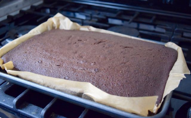Nana's-chocolate-cake-recipe-lucyloves-foodblog