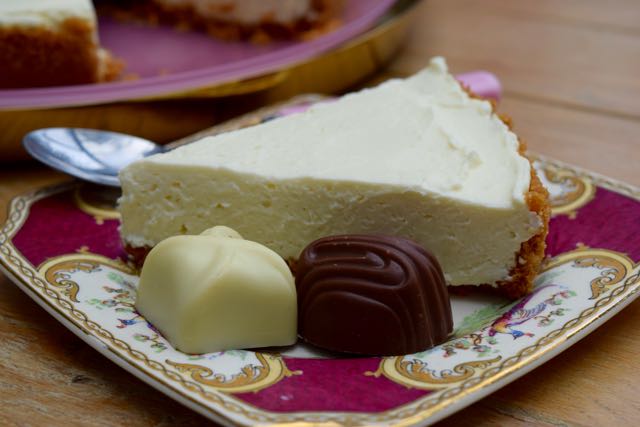 White-chocolate-cheesecake-recipe-lucyloves-foodblog