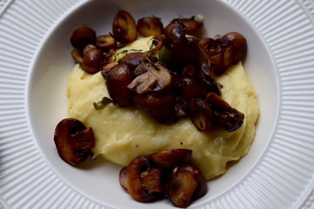 Polenta-chestnut-mushrooms-thyme-recipe-lucyloves-foodblog