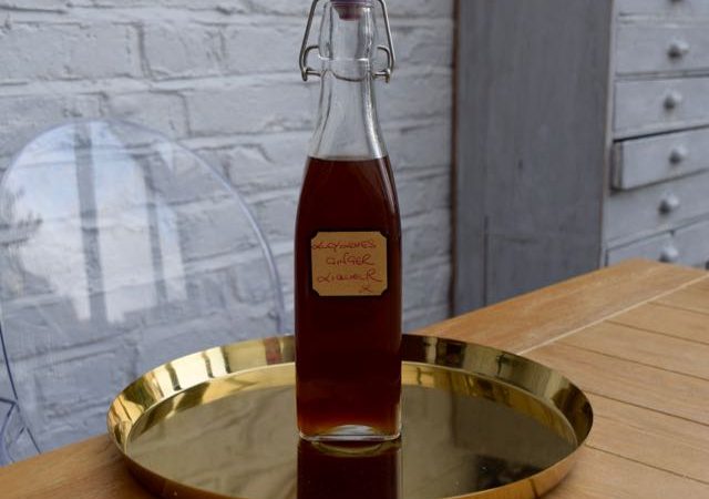 HOmemade-ginger-liqueur-recipe-lucyloves-foodblog