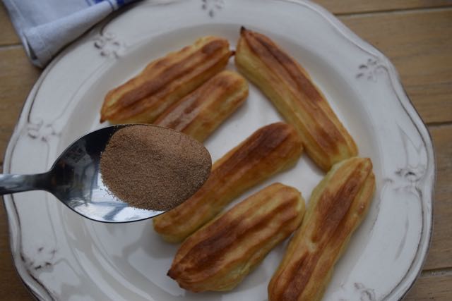 Air-fryer-cinnamon-churros-recipe-lucyloves-foodblog
