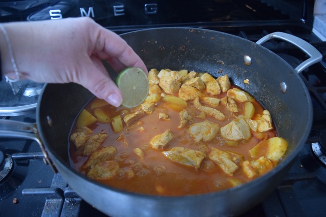 Chicken-cashew-massaman-curry-recipe-lucyloves-foodblog