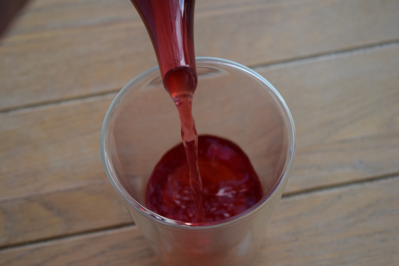 Hibiscus-calendula-tea-recipe-lucyloves-foodblog