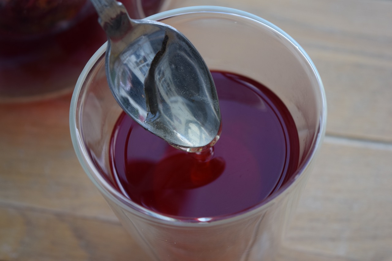 Hibsicus-calendula-tea-recipe-lucyloves-foodblog