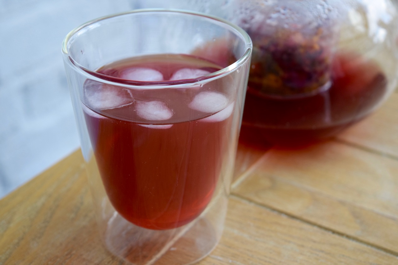 Hibiscus-calendula-tea-recipe-lucyloves-foodblog