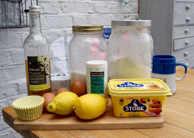 Lemon-elderflower-cupcake-recipe-lucyloves-foodblog