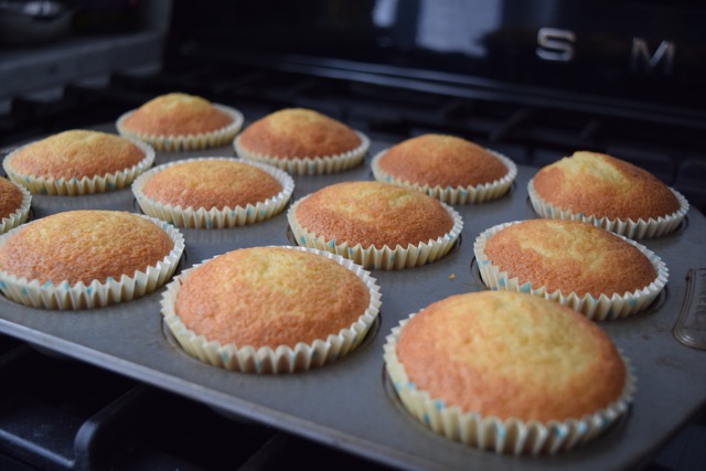 Lemon-elderflower-cupcakes-recipe-lucyloves-foodblog