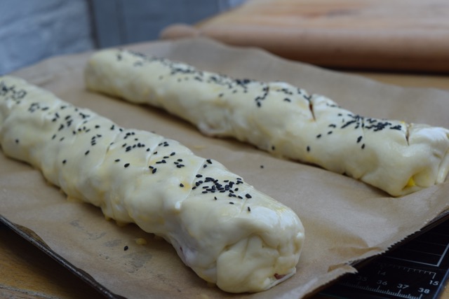 Foot-long-sausage-rolls-recipe-lucyloves-foodblog