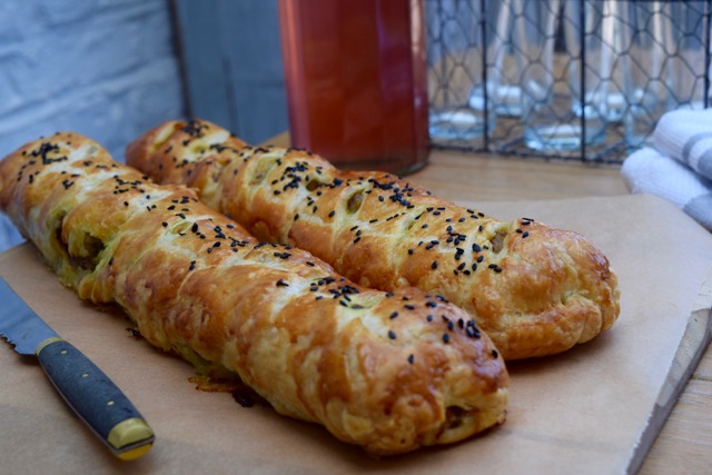 Foot-long-sausage-rolls-recipe-lucyloves-foodblog