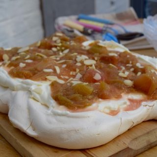 Rhubarb-meringue-tray-bake-recipe-lucyloves-food-blog