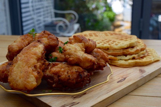 Chicken-waffles-sriracha-maple-syrup-recipe-lucyloves-foodblog