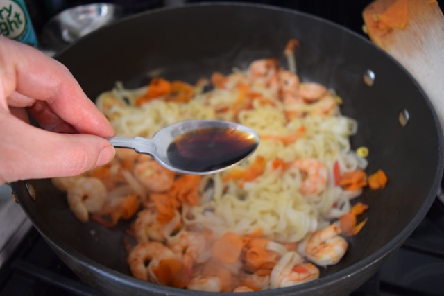 Noodles-prawns-egg-recipe-lucyloves-foodblog