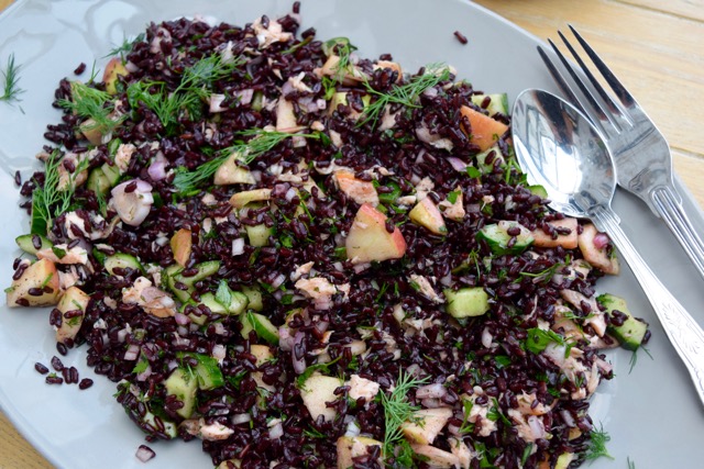 Black-salad-salmon-recipe-lucyloves-foodblog