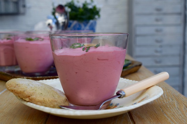 Raspberry-mousse-fresh-mint-shortbread-recipe-lucyloves-foodblog