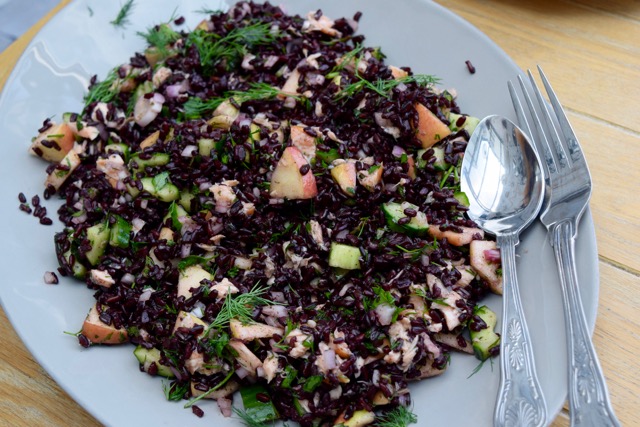 Black-rice-salmon-salad-recipe-lucyloves-foodblog