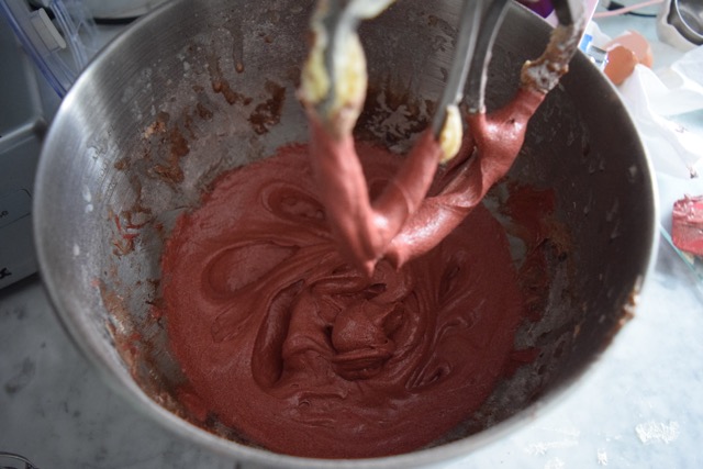 Red-velvet-roulade-recipe-lucyloves-foodblog