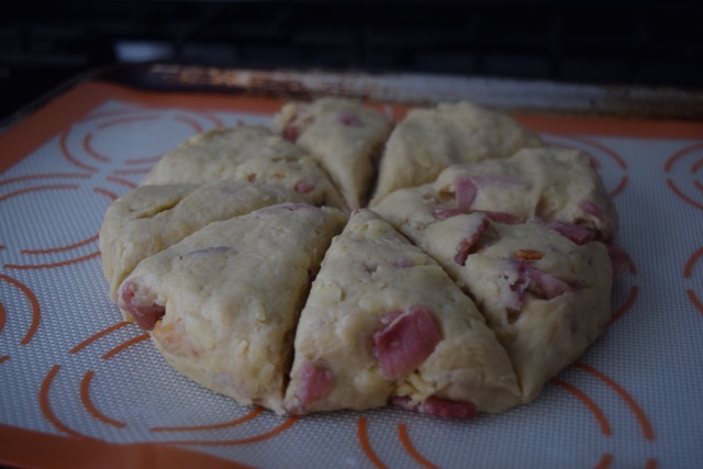 Cheese-bacon-scones-recipe-lucyloves-foodblog